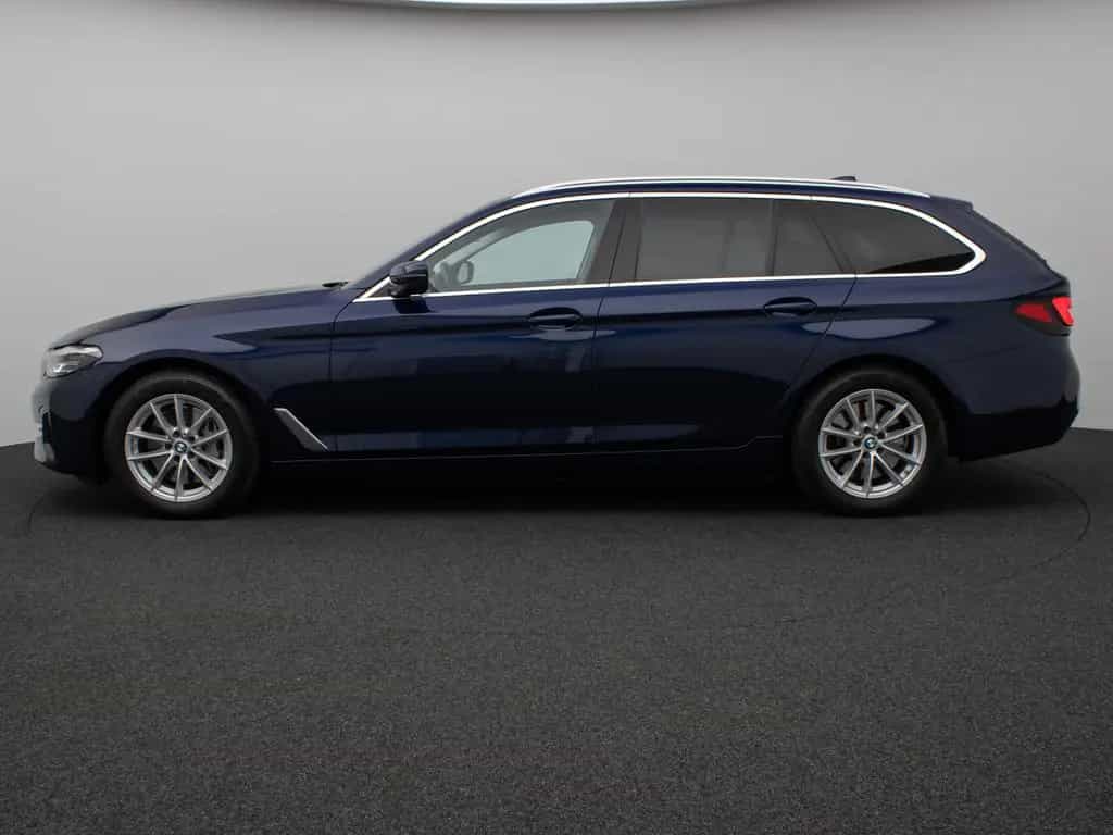 BMW 5 Series 530d xD Panoram Kamera HUD DAB HiFi SoftCl Sport 08/2020-photo-10