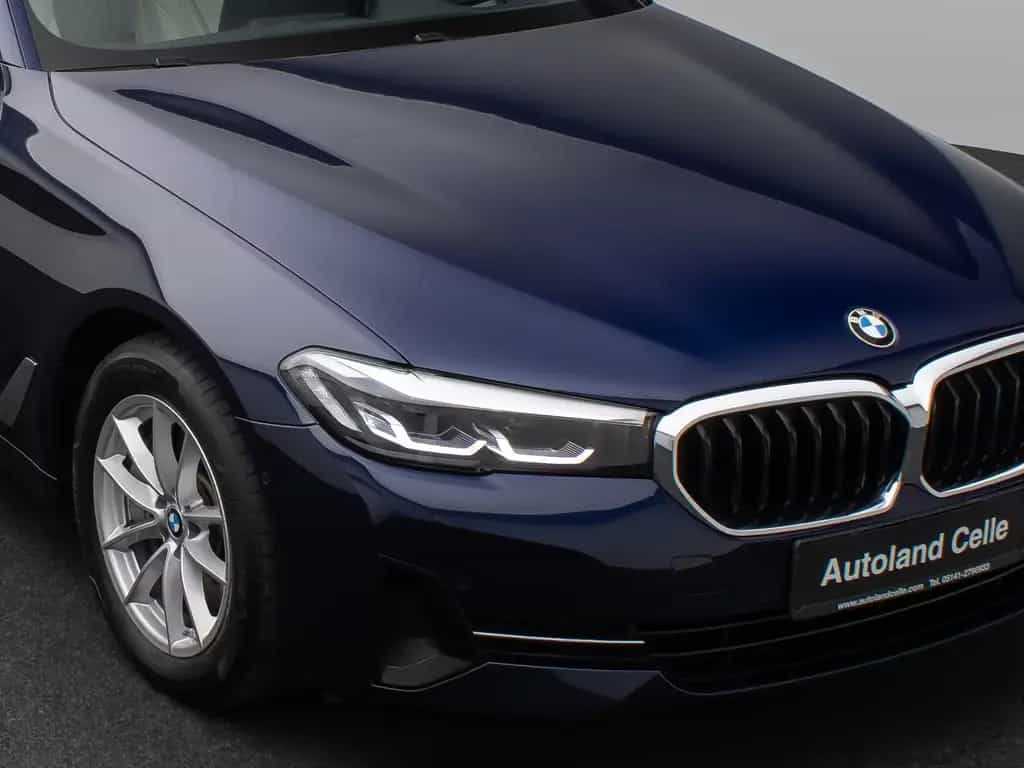 BMW 5 Series 530d xD Panoram Kamera HUD DAB HiFi SoftCl Sport 08/2020-photo-15