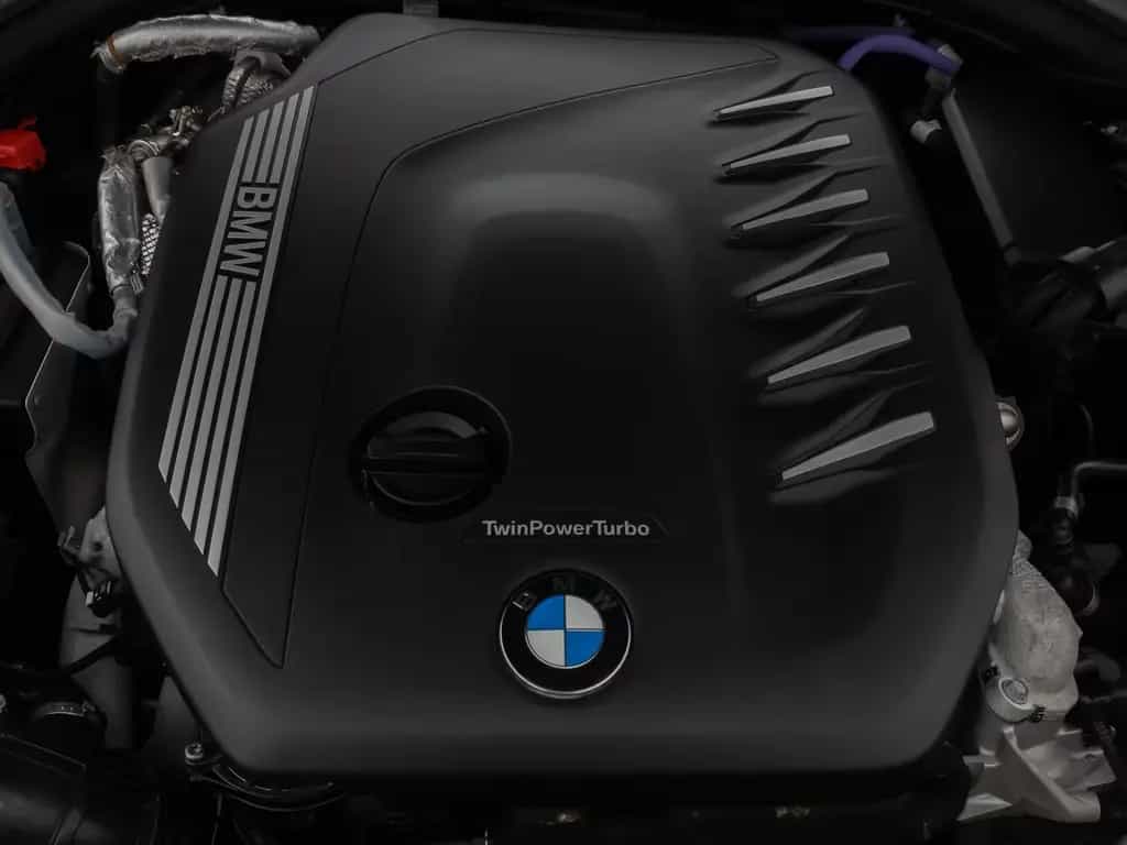 BMW 5 Series 530d xD Panoram Kamera HUD DAB HiFi SoftCl Sport 08/2020-photo-18