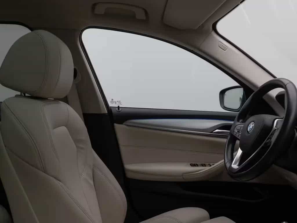 BMW 5 Series 530d xD Panoram Kamera HUD DAB HiFi SoftCl Sport 08/2020-photo-38