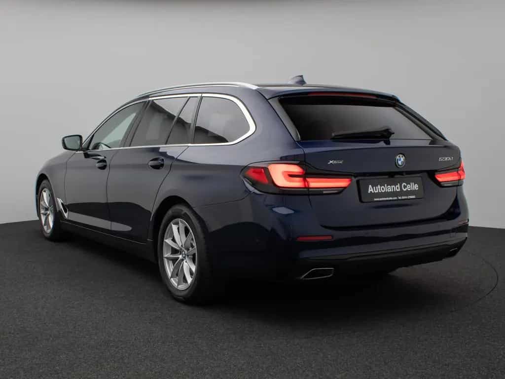 BMW 5 Series 530d xD Panoram Kamera HUD DAB HiFi SoftCl Sport 08/2020-photo-8