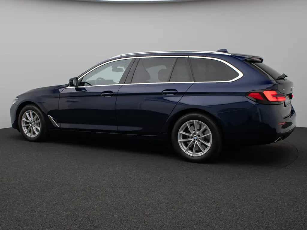 BMW 5 Series 530d xD Panoram Kamera HUD DAB HiFi SoftCl Sport 08/2020-photo-9