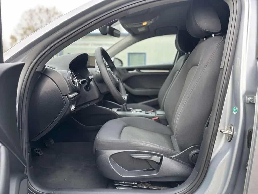 Audi A3 30 TFSI S-Line Limousine 02/2019-photo-11
