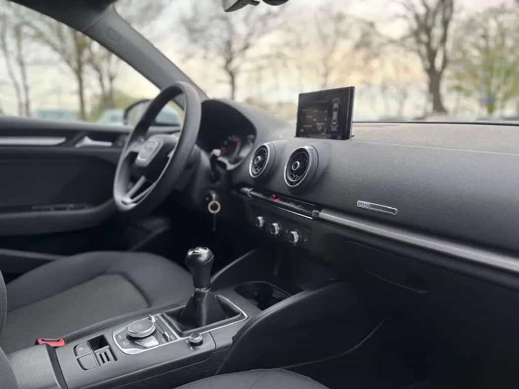Audi A3 30 TFSI S-Line Limousine 02/2019-photo-14