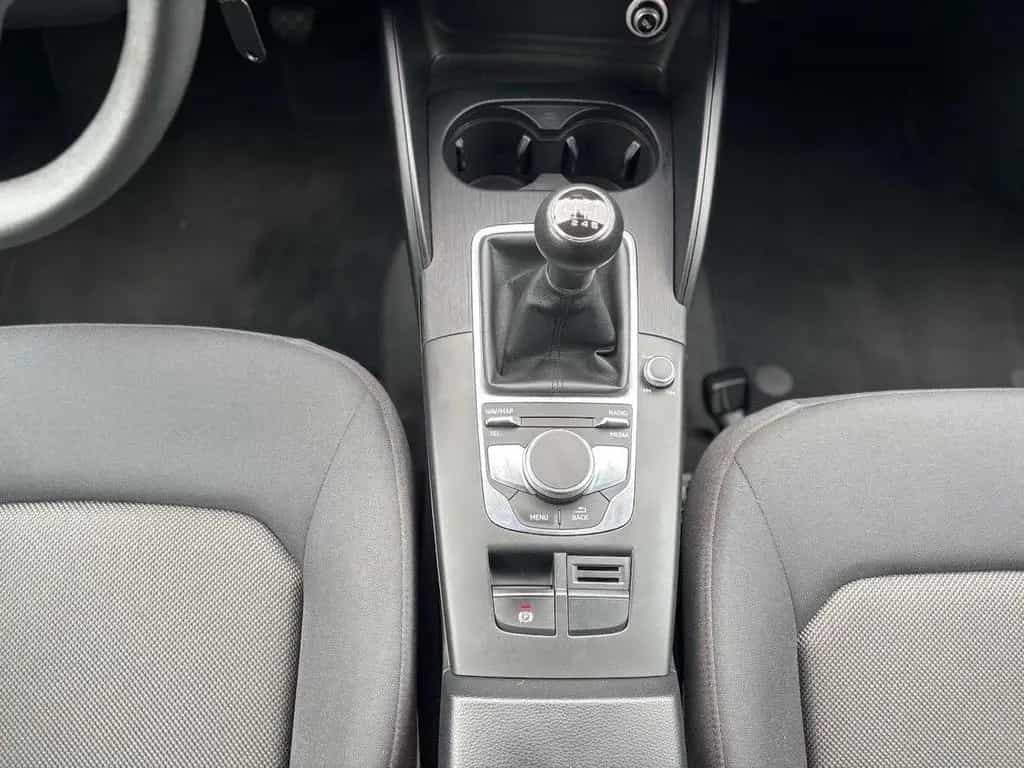 Audi A3 30 TFSI S-Line Limousine 02/2019-photo-21