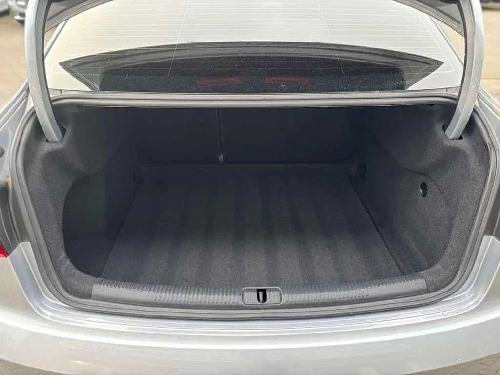 Audi A3 30 TFSI S-Line Limousine 02/2019-photo-5
