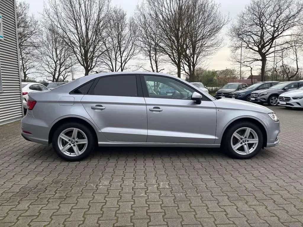 Audi A3 30 TFSI S-Line Limousine 02/2019-photo-7