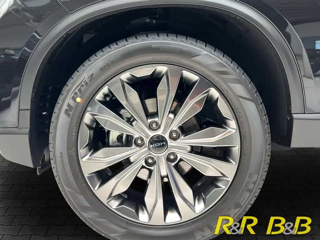 KGM Rexton Black 2.2 Diesel AT PANO+NAVI+SHZ+CARPLAY null-photo-4