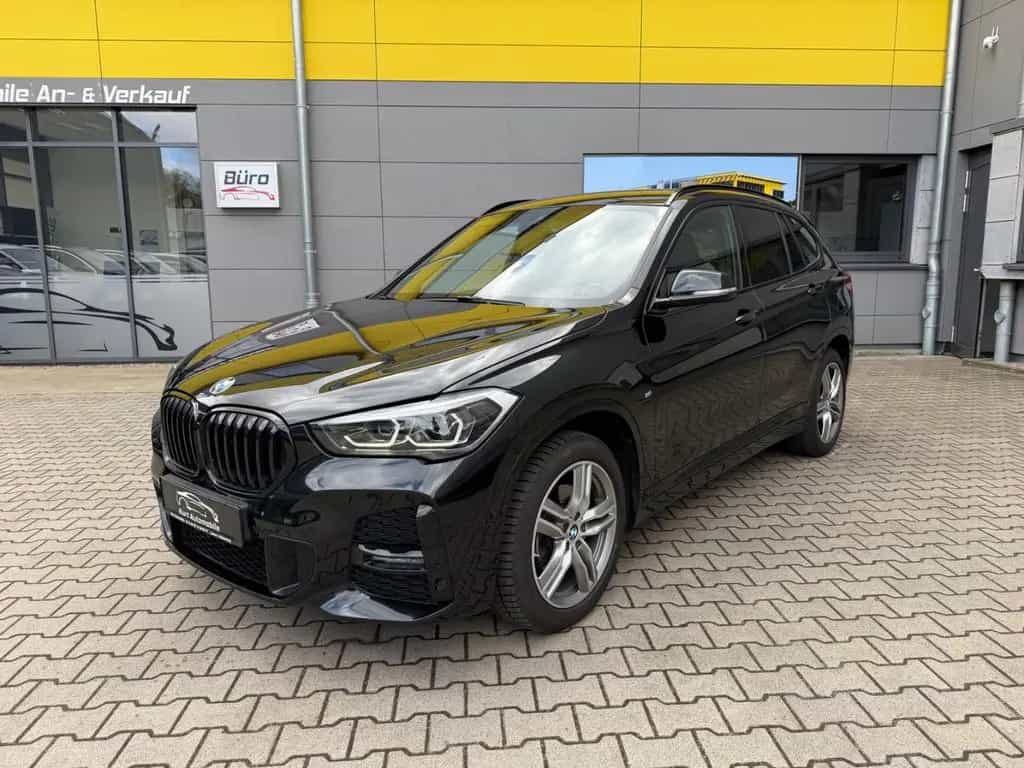 BMW X1 sDrive 18 d/M SPORTPAKET/LED/KAMERA/LEDER/AUT 08/2021-photo-1