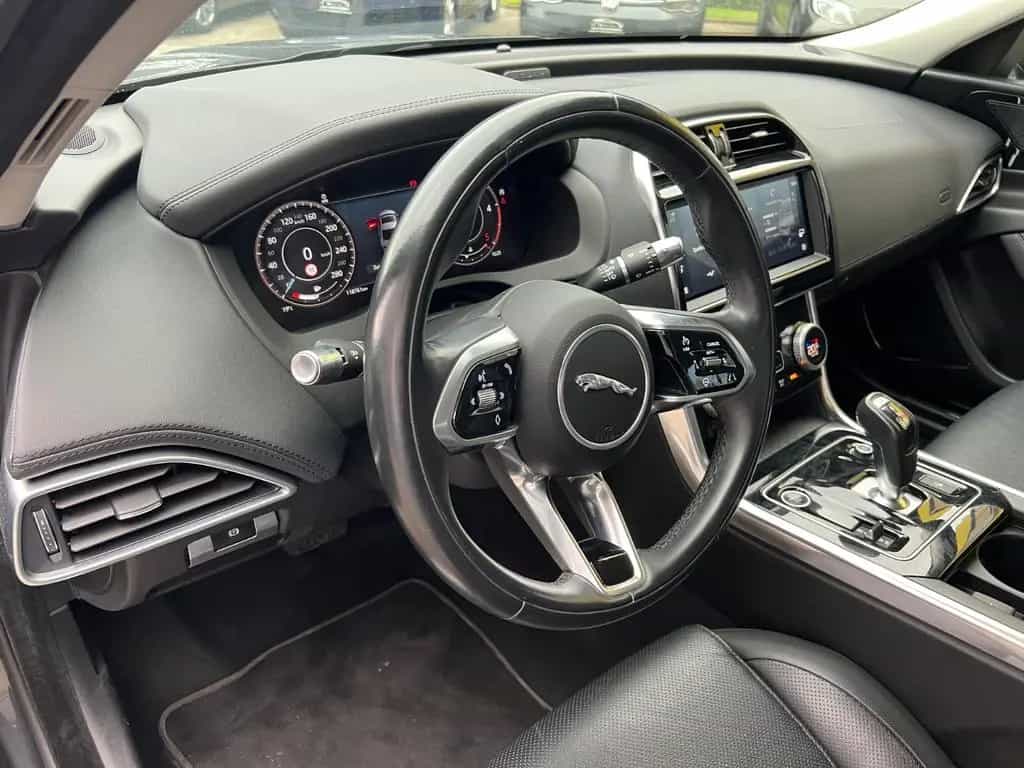 Jaguar XE S/LEDER/NAVI/TEMPOMAT/AUTOMATIK/DAB/MEMORY 04/2021-photo-11