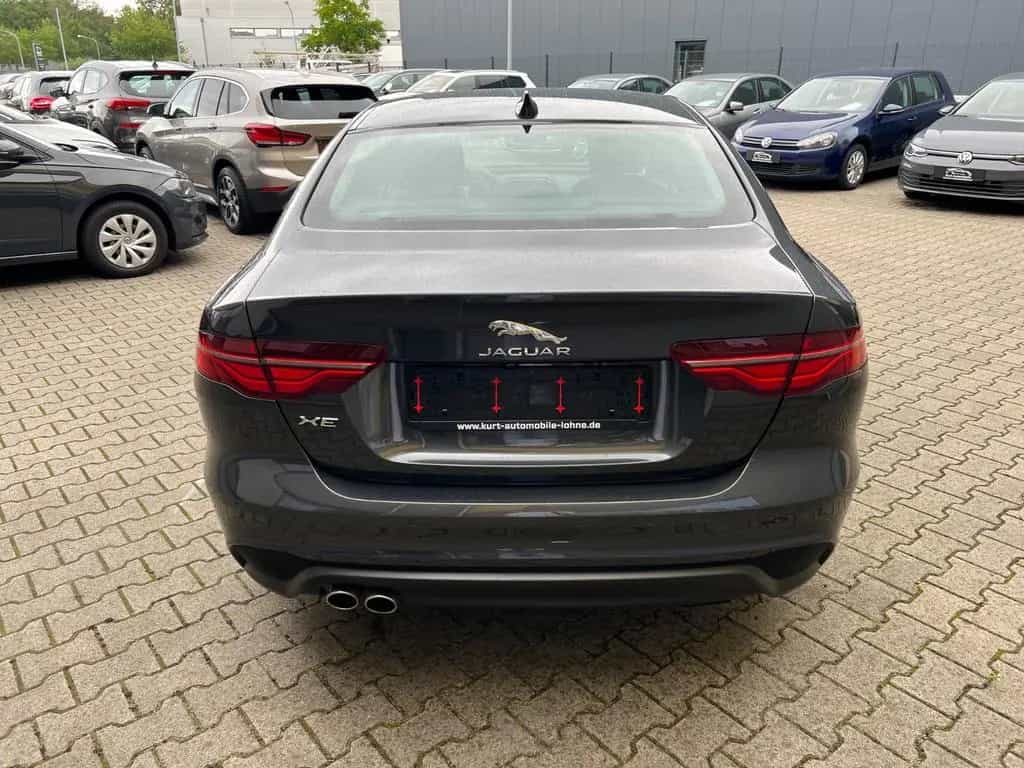 Jaguar XE S/LEDER/NAVI/TEMPOMAT/AUTOMATIK/DAB/MEMORY 04/2021-photo-4