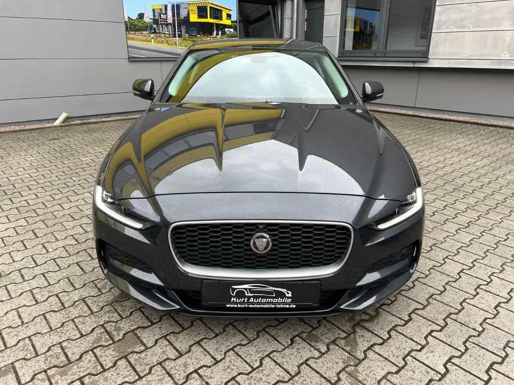 Jaguar XE S/LEDER/NAVI/TEMPOMAT/AUTOMATIK/DAB/MEMORY 04/2021-photo-8