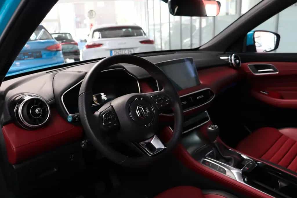 MG HS 1.5 Luxury Leder Navi SHZ ACC E.Heck SOFORT 06/2024-photo-10
