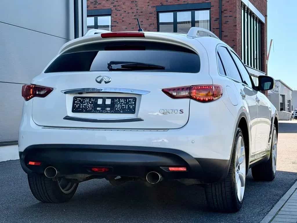 Infiniti QX70 S 3.7 Ultimate |VOLLAUSSTATTUNG|SHZ+LÜFTNG| 08/2016-photo-15