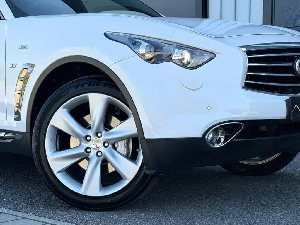 Infiniti QX70 S 3.7 Ultimate |VOLLAUSSTATTUNG|SHZ+LÜFTNG| 08/2016-photo-7