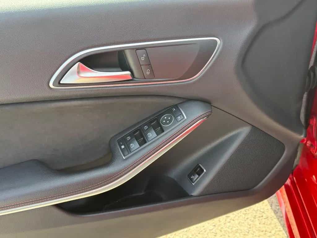 Mercedes-Benz CLA-Class 180 Shooting Brake AMG Line Xenon, PanoDach 11/2015-photo-11