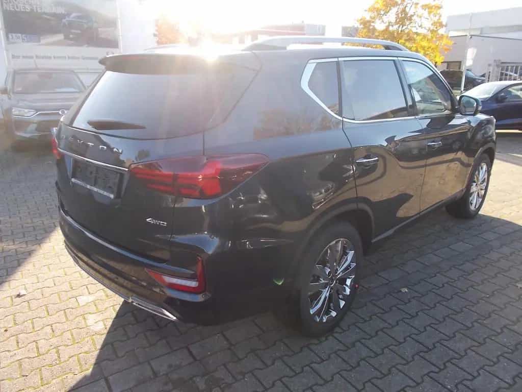 Ssangyong REXTON Sapphire 4WD  Leder el.SD Alu20"Allwetter 01/2024-photo-4