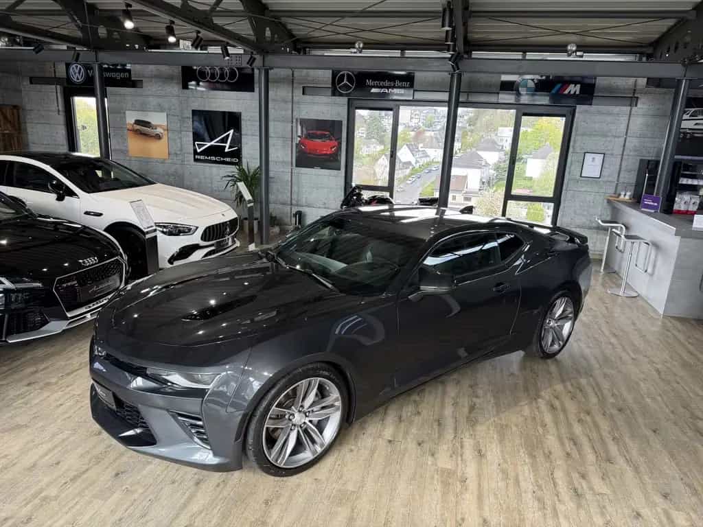 Chevrolet Camaro V8 6.2*DEUTSCH*KAMERA*BOSE*HEADUP* 01/2017-photo-2