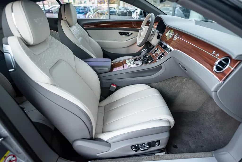 Bentley Continental GT V8 08/2020-photo-9