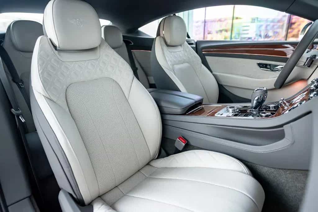 Bentley Continental GT V8 08/2020-photo-10