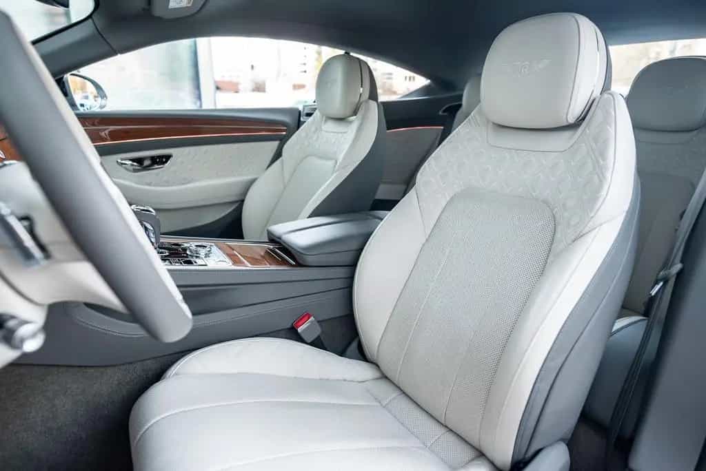 Bentley Continental GT V8 08/2020-photo-11