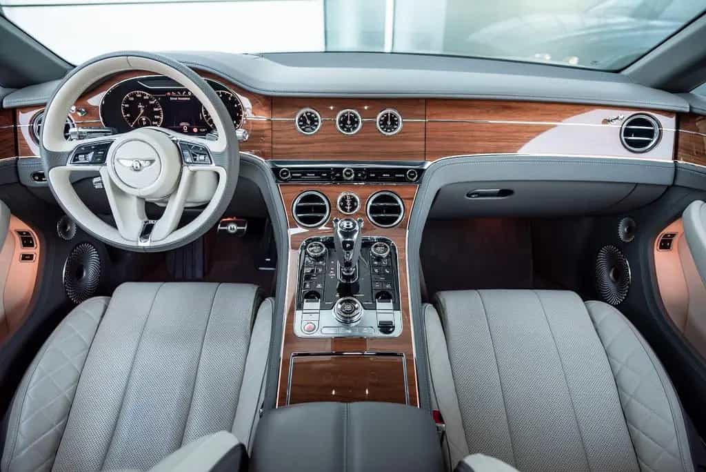 Bentley Continental GT V8 08/2020-photo-12