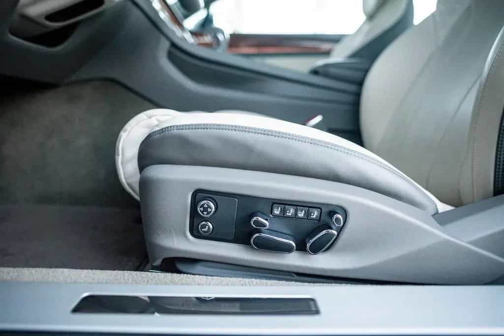 Bentley Continental GT V8 08/2020-photo-18