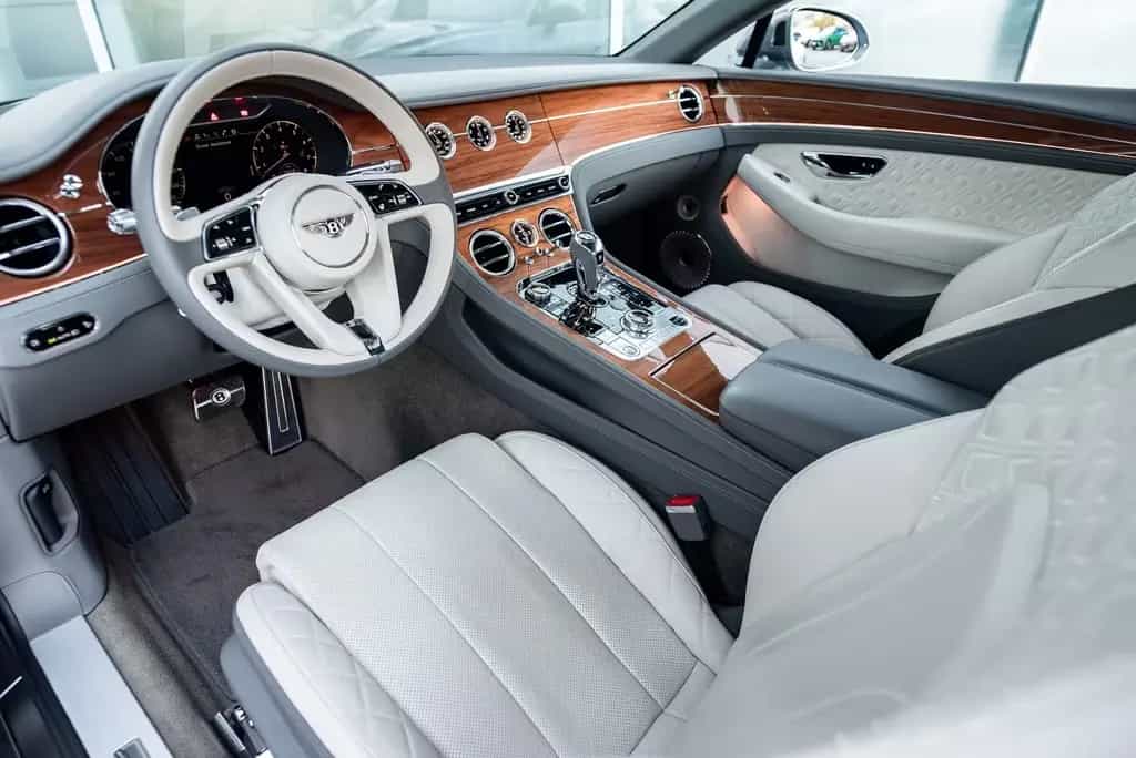 Bentley Continental GT V8 08/2020-photo-7