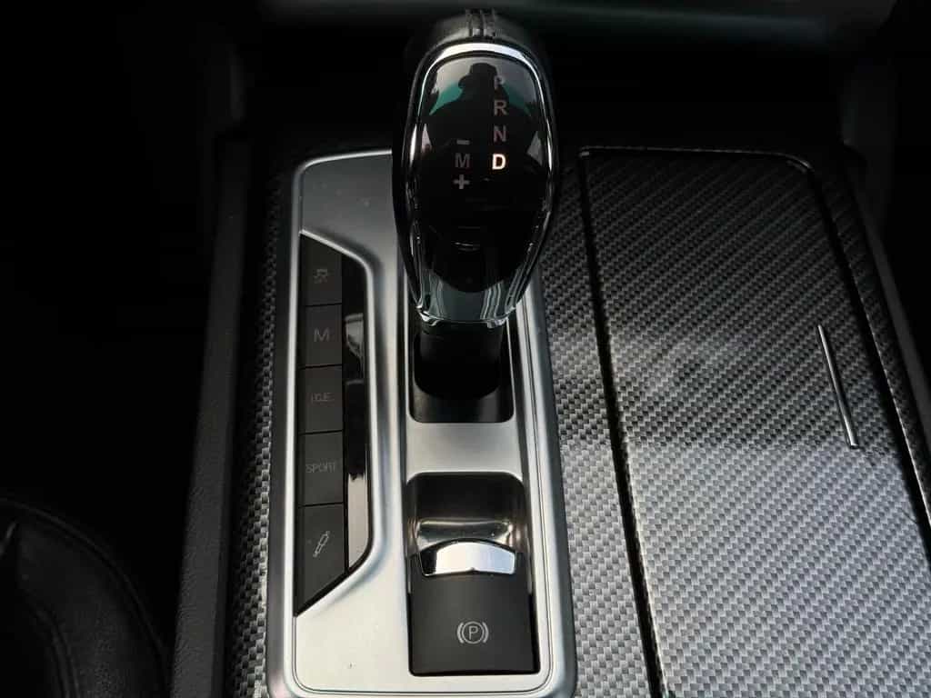 Maserati Quattroporte GTS Kamera Sitzheizung Keyless-Go 04/2015-photo-21