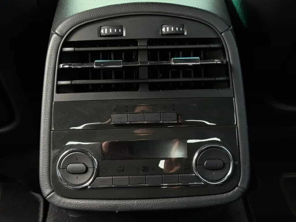 Maserati Quattroporte GTS Kamera Sitzheizung Keyless-Go 04/2015-photo-25