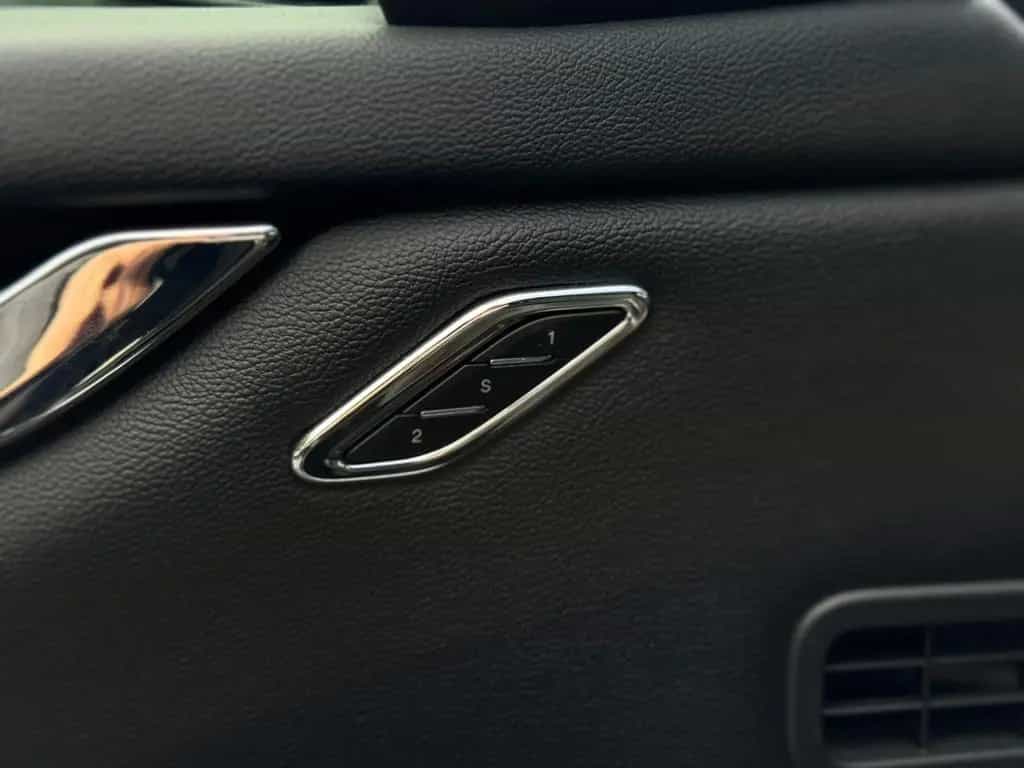 Maserati Quattroporte GTS Kamera Sitzheizung Keyless-Go 04/2015-photo-29