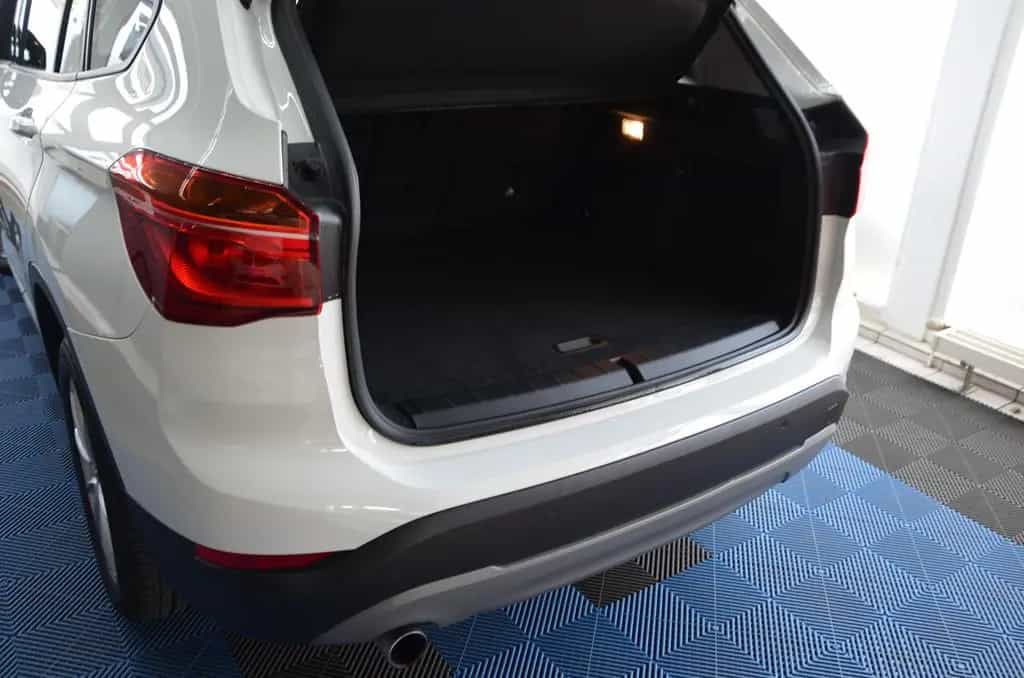BMW X1 sDrive 18i Advantage *AUTOMATIK*ERST 55TKM!* 10/2017-photo-15