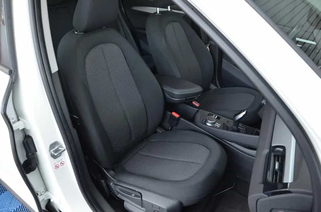 BMW X1 sDrive 18i Advantage *AUTOMATIK*ERST 55TKM!* 10/2017-photo-16