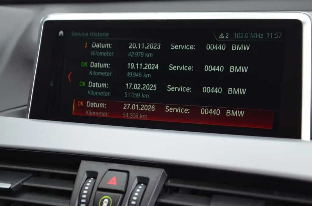 BMW X1 sDrive 18i Advantage *AUTOMATIK*ERST 55TKM!* 10/2017-photo-19