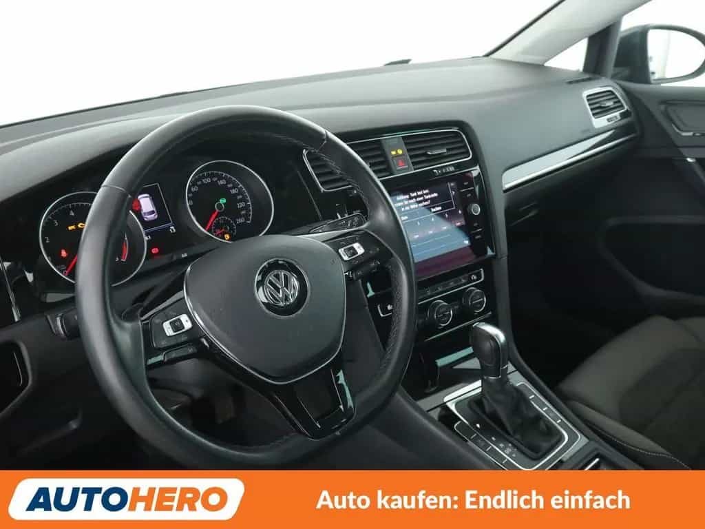 Volkswagen Golf VII 1.5 TSI ACT Highline BMT Aut.*NAVI*LED* 07/2017-photo-10