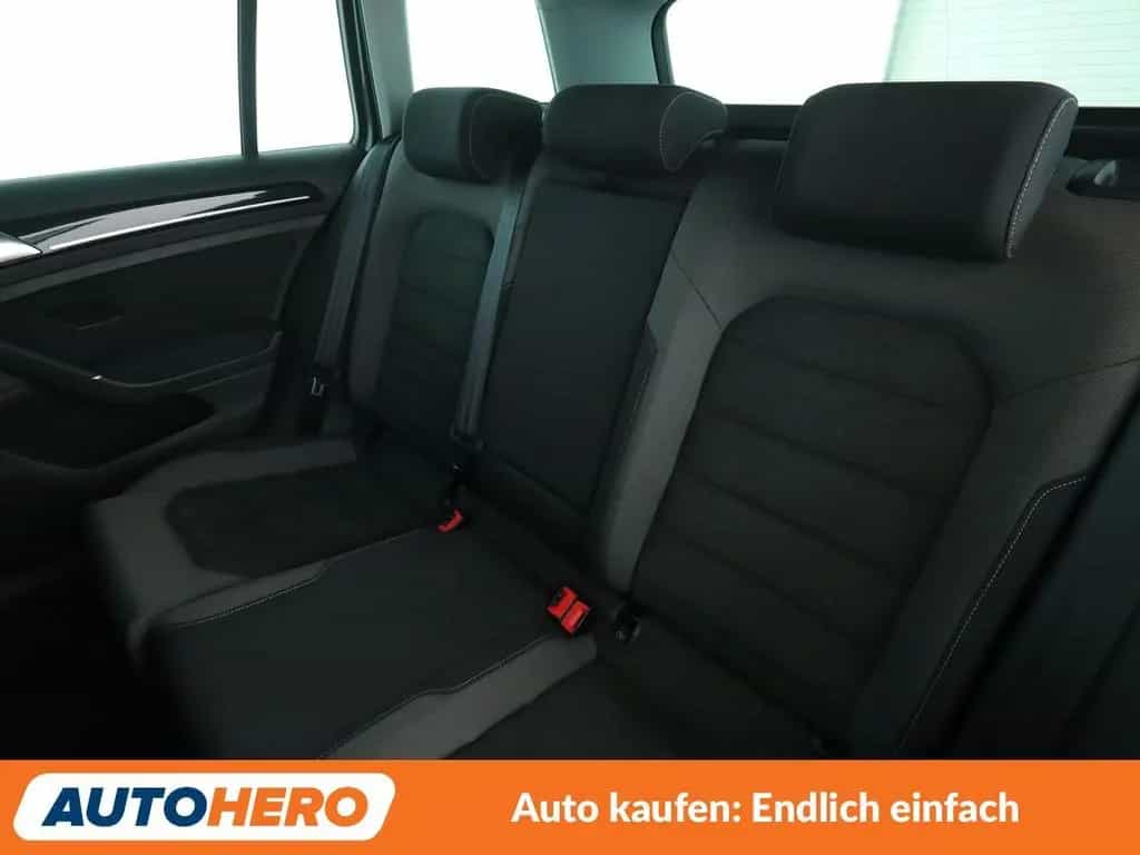 Volkswagen Golf VII 1.5 TSI ACT Highline BMT Aut.*NAVI*LED* 07/2017-photo-13