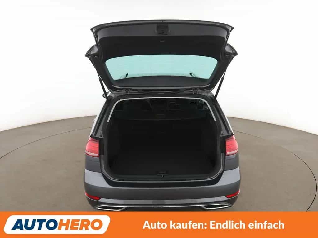 Volkswagen Golf VII 1.5 TSI ACT Highline BMT Aut.*NAVI*LED* 07/2017-photo-16