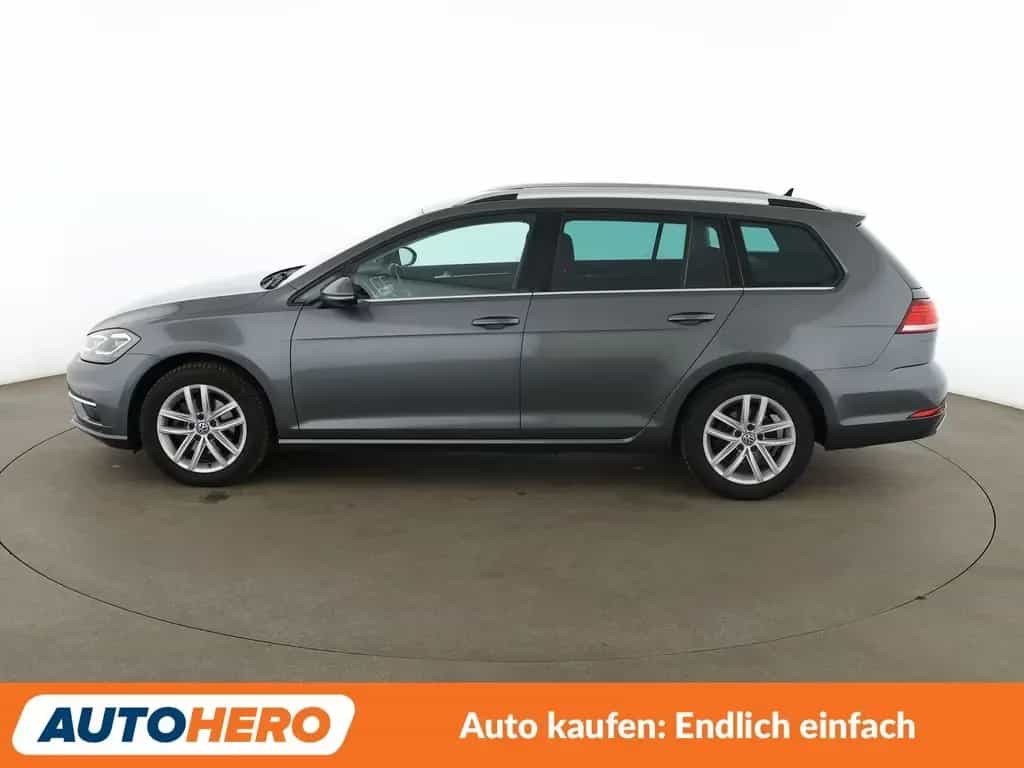 Volkswagen Golf VII 1.5 TSI ACT Highline BMT Aut.*NAVI*LED* 07/2017-photo-2