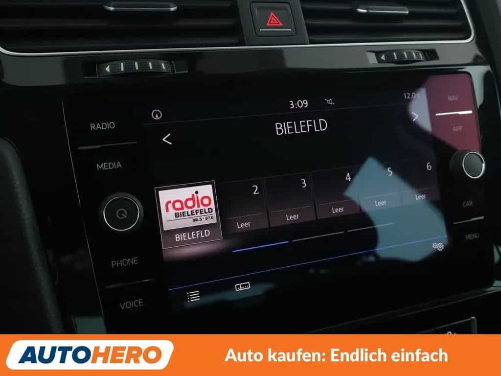 Volkswagen Golf VII 1.5 TSI ACT Highline BMT Aut.*NAVI*LED* 07/2017-photo-20