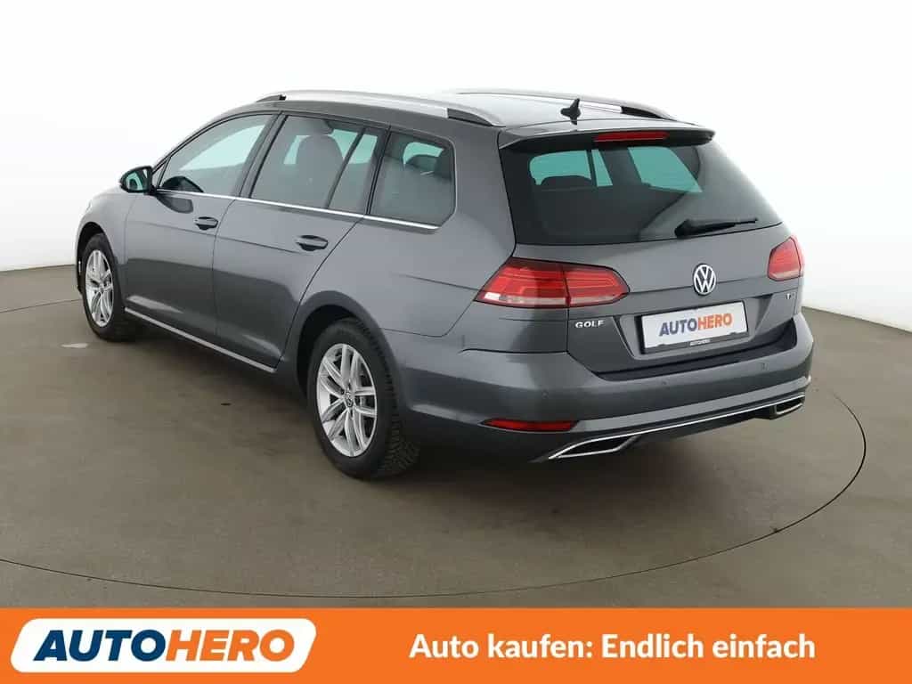 Volkswagen Golf VII 1.5 TSI ACT Highline BMT Aut.*NAVI*LED* 07/2017-photo-3