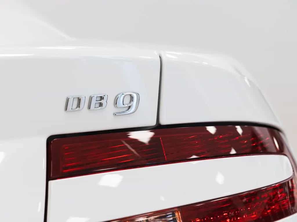 Aston Martin DB9 Coupe | Manual | Facelift MY2010 | 6.0 V12 | 09/2009-photo-19