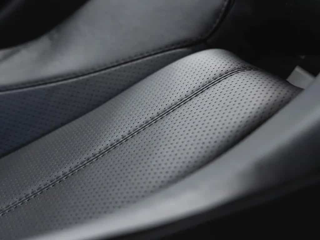 Aston Martin DB9 Coupe | Manual | Facelift MY2010 | 6.0 V12 | 09/2009-photo-21