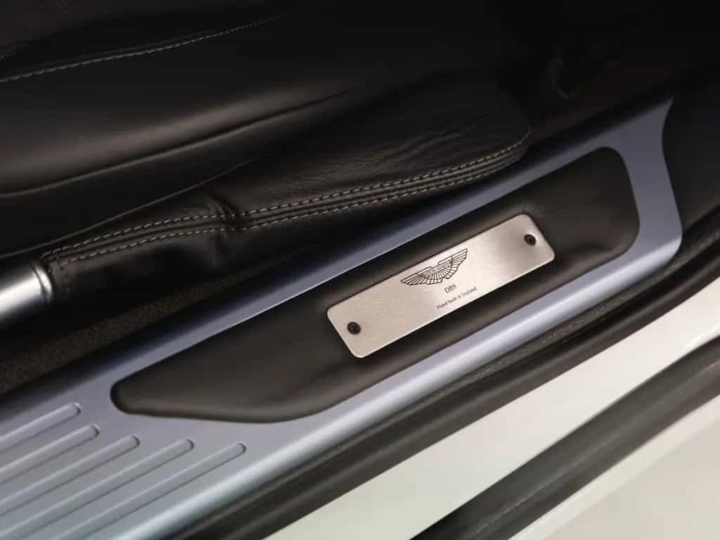 Aston Martin DB9 Coupe | Manual | Facelift MY2010 | 6.0 V12 | 09/2009-photo-23