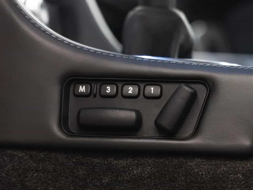 Aston Martin DB9 Coupe | Manual | Facelift MY2010 | 6.0 V12 | 09/2009-photo-24