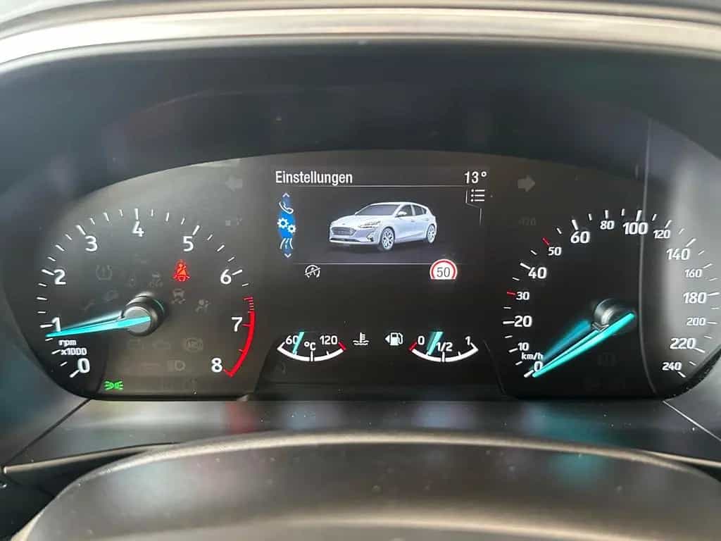 Ford Focus 1.5 EcoBoost Titanium*LED*Navi*Sitzheizg* 05/2019-photo-17