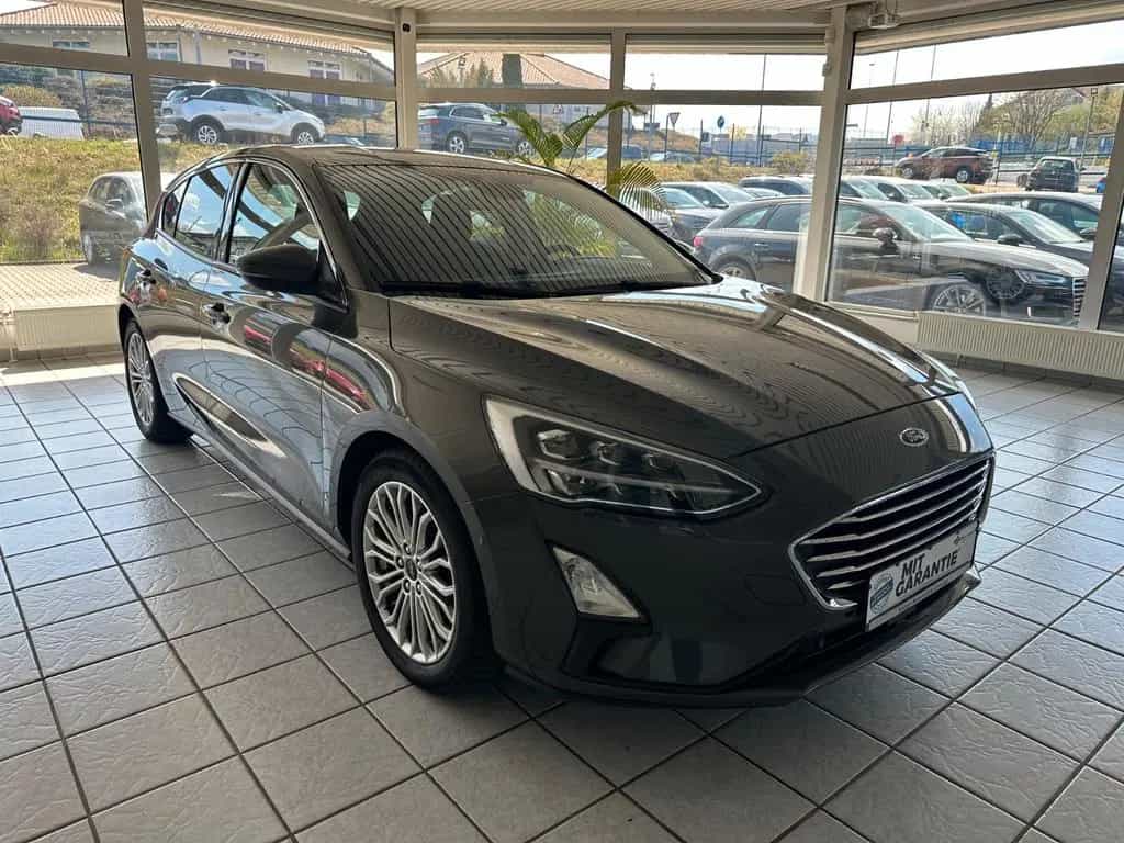 Ford Focus 1.5 EcoBoost Titanium*LED*Navi*Sitzheizg* 05/2019-photo-2