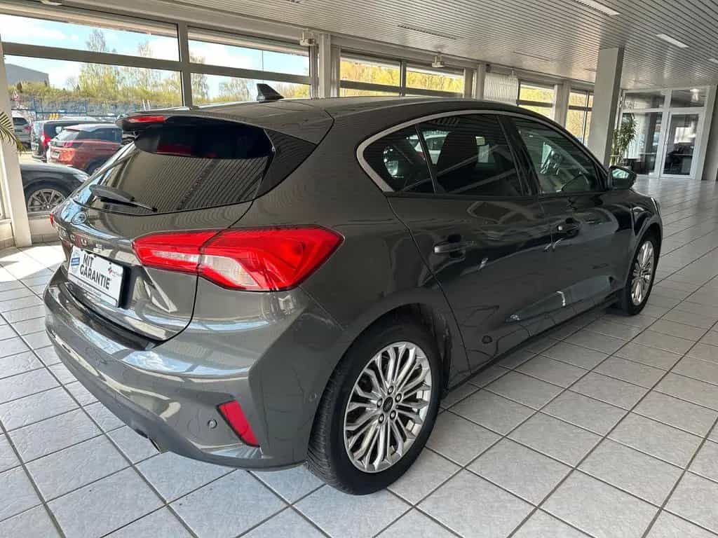 Ford Focus 1.5 EcoBoost Titanium*LED*Navi*Sitzheizg* 05/2019-photo-4