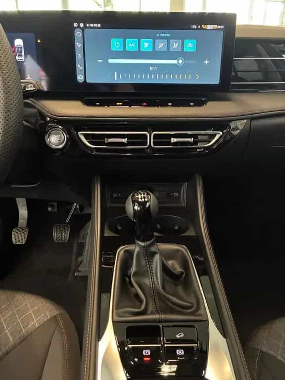 MG HS 1.5 Turbo 170 PS, *ANGEBOT* LED,Navi,19Zoll 11/2025-photo-7