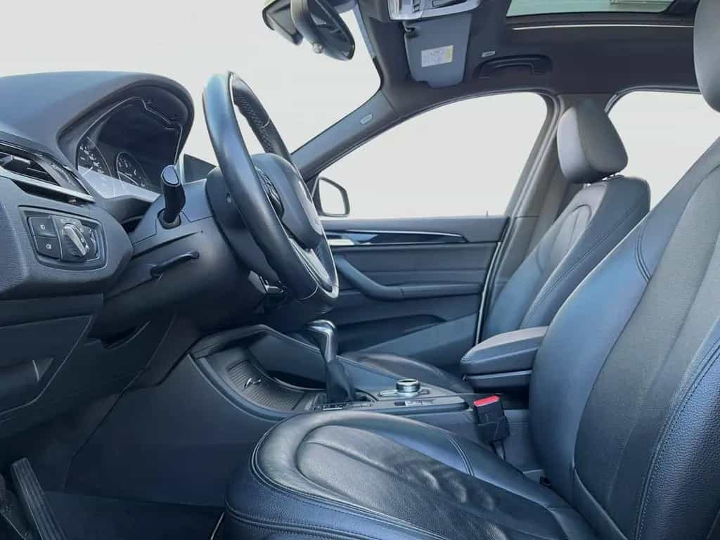 BMW X1 xDrive20d Automatik Leder Navi LED PANO PDC 11/2017-photo-13