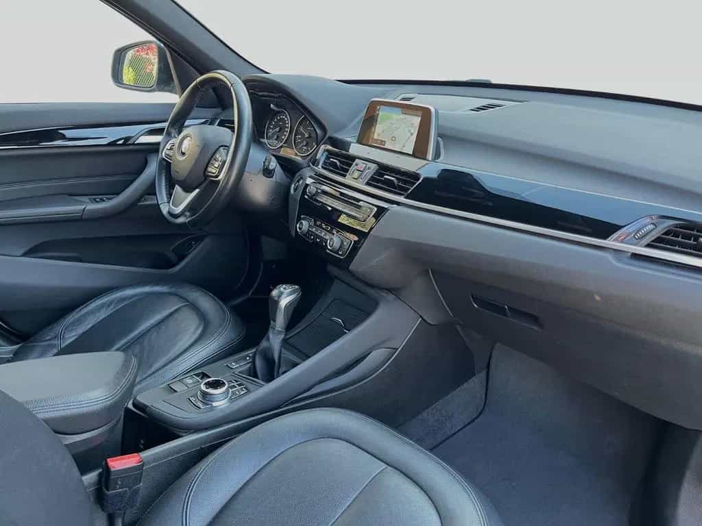 BMW X1 xDrive20d Automatik Leder Navi LED PANO PDC 11/2017-photo-15